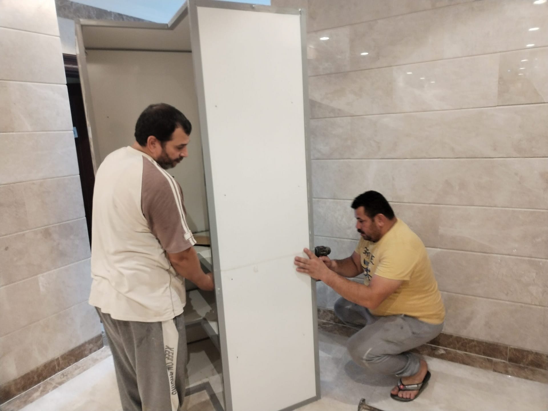 نجار دمياط بجدة